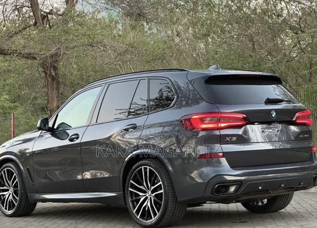 BMW X5 2022 Gray