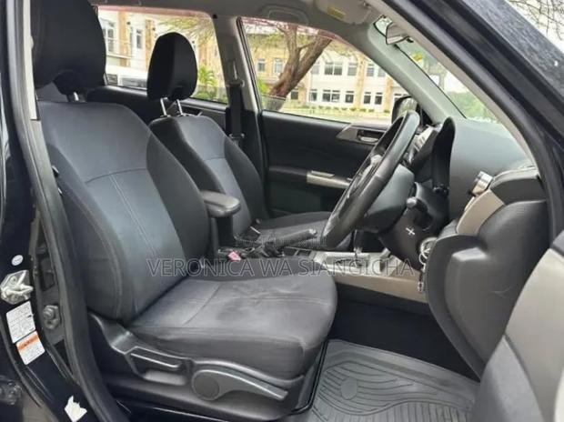 Subaru Forester 2010 Black