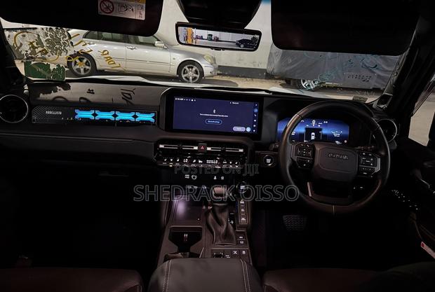 Toyota Land Cruiser Prado 2024 White