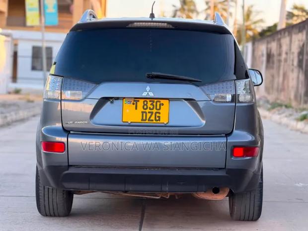 Mitsubishi Outlander 2006