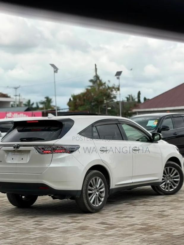 Toyota Harrier 2016 White