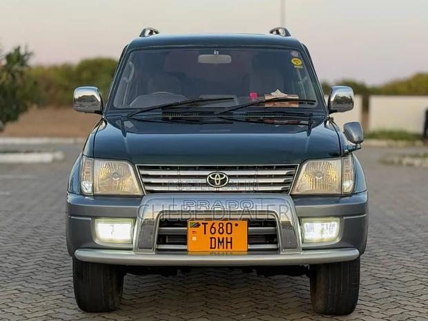 Toyota Land Cruiser 2009 Green