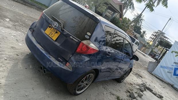 Toyota Ractis 2008 Blue