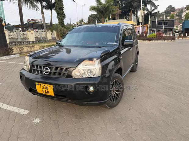 Nissan X-Trail 2010 Black