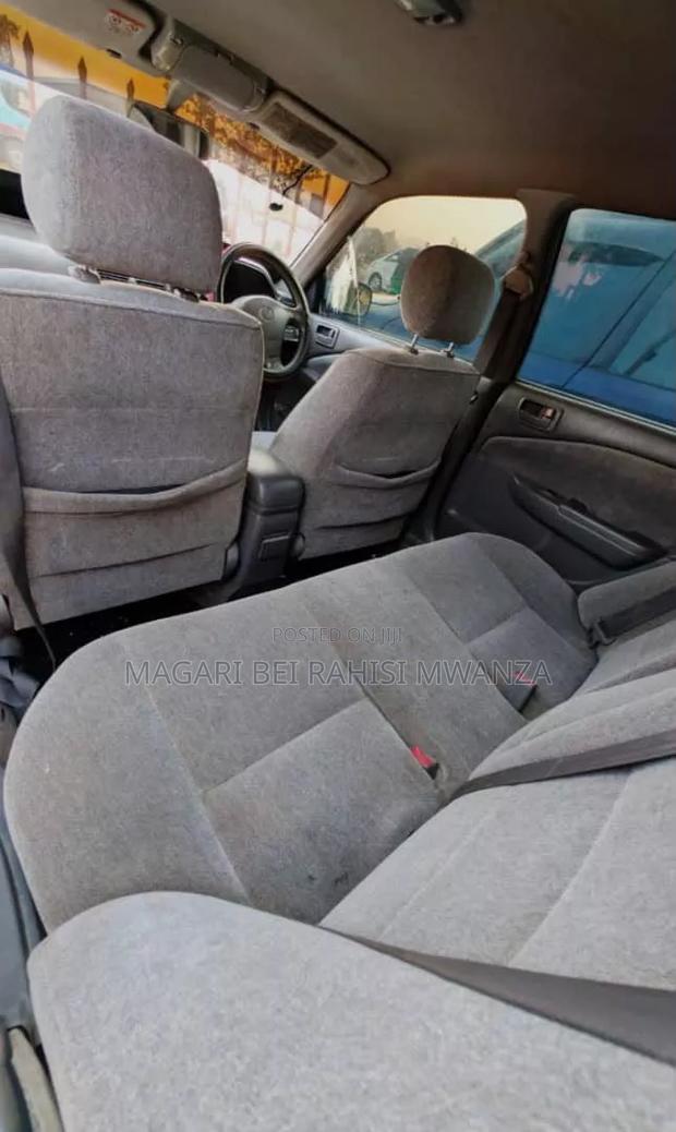 Toyota Corona Premio 2000 Silver