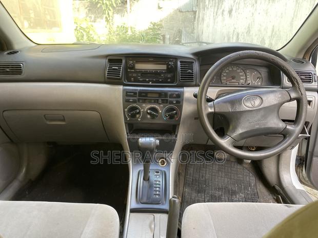 Toyota Corolla 2004 White