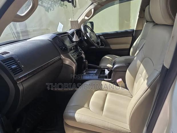 Toyota Land Cruiser 2008 Pearl
