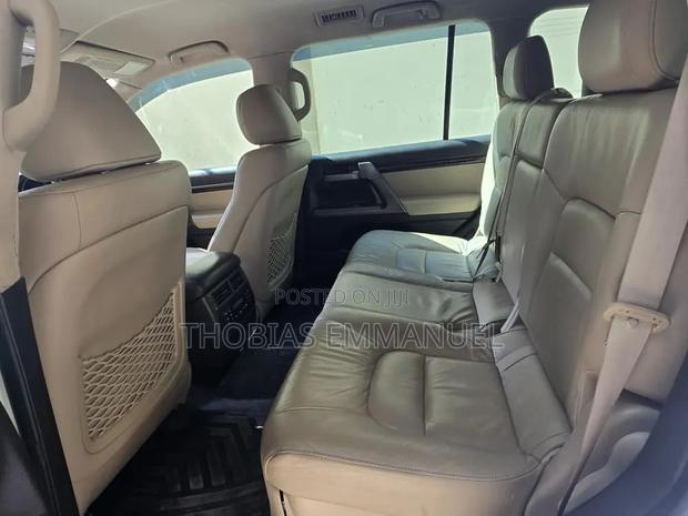 Toyota Land Cruiser 2008 Pearl