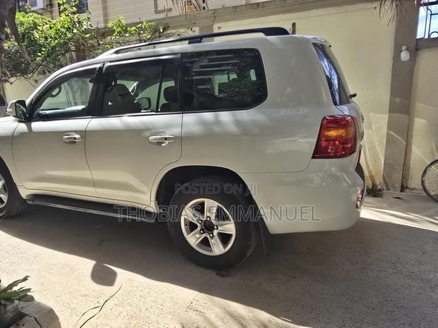 Toyota Land Cruiser 2008 Pearl