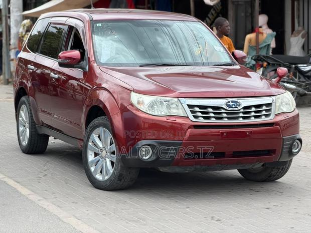 Subaru Forester 2011 Red