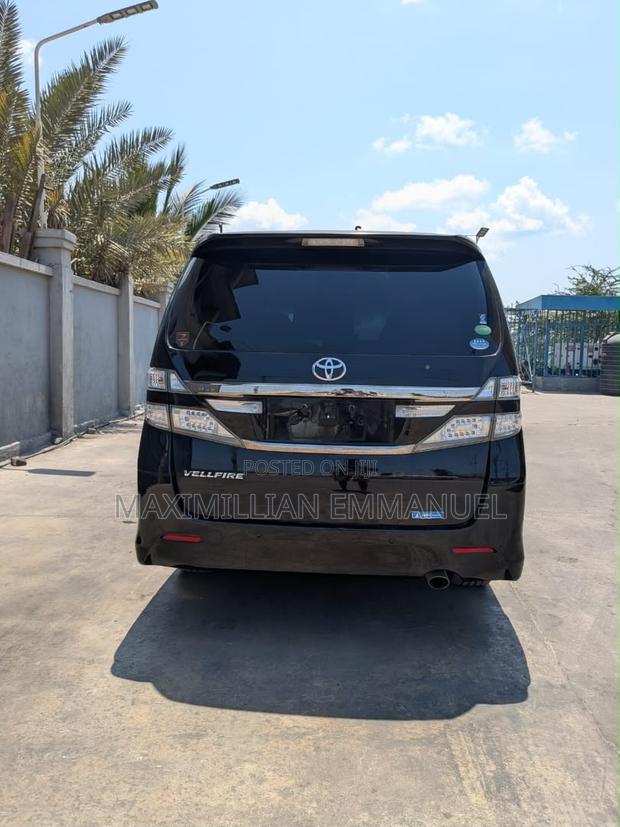 Toyota Vellfire 2013 Black