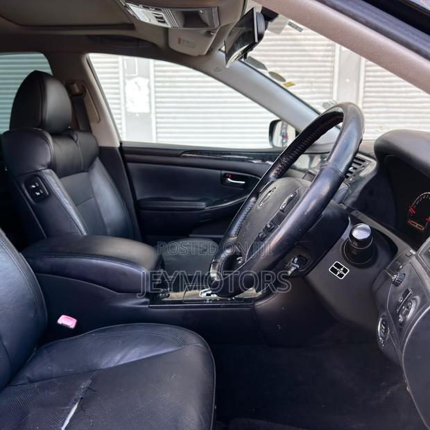 Toyota Crown 2007 Black