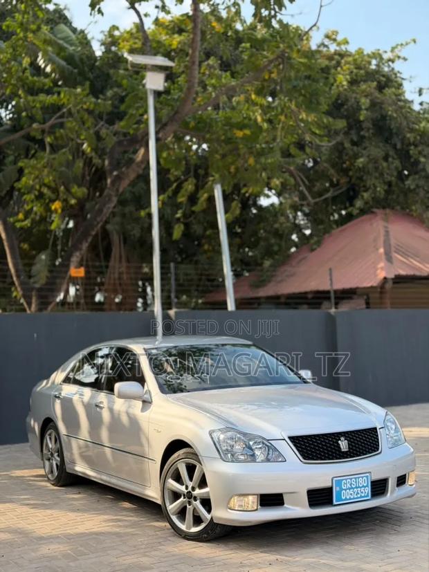Toyota Crown 2007 Silver