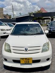 Toyota IST 2005 White for sale
