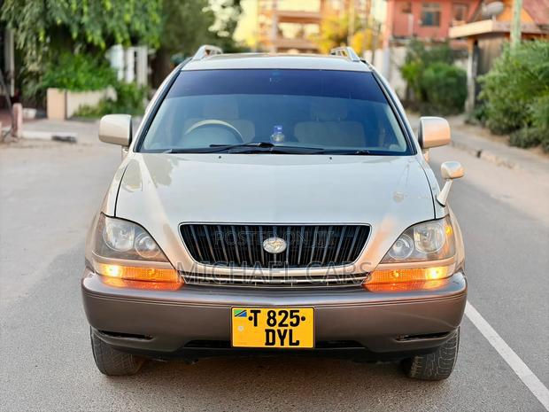 Toyota Harrier 2002 Silver