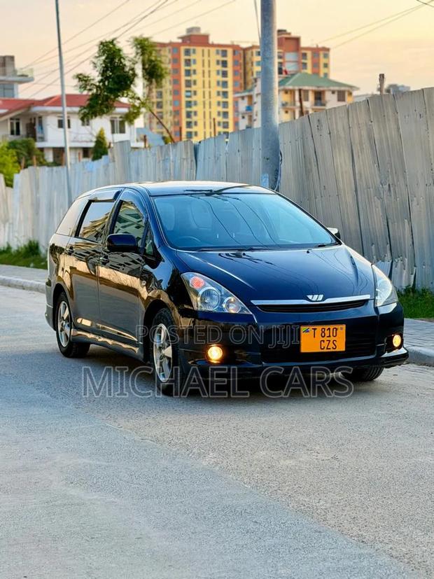 Toyota Wish 2005 Blue