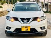 Nissan X-Trail 2.0 Petrol FWD 2013 White for sale