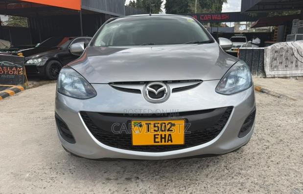 Mazda Demio 2014 Silver
