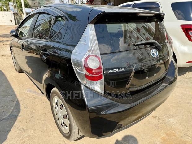 Toyota Aqua 2013 Black