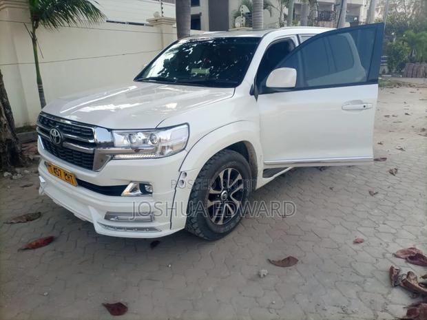 Toyota Land Cruiser 2015 Black