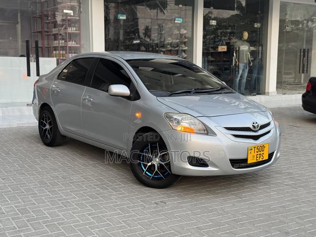 Toyota Belta 2008 Silver
