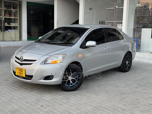 Toyota Belta 2008 Silver