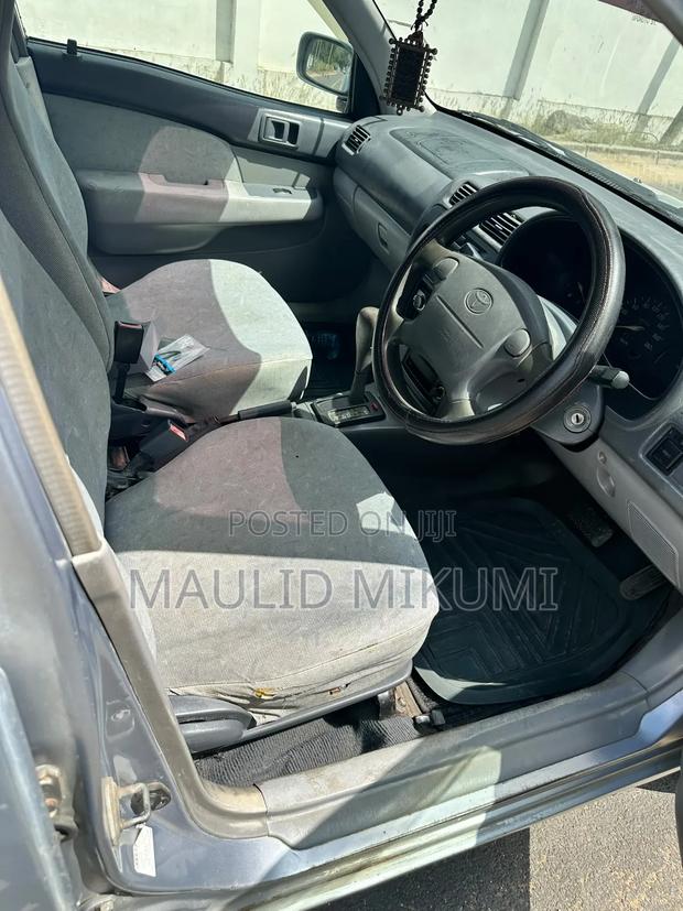 Toyota Starlet 2002 Silver