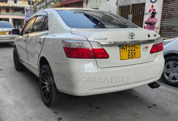 Toyota Premio 2009 Off white