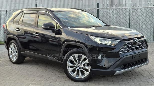Toyota RAV4 2020 Matt Black