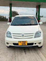 Toyota IST 2005 White for sale
