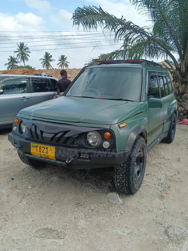 Suzuki Escudo 1998 Green