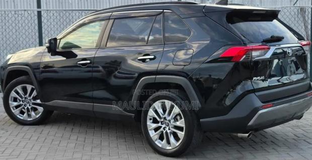 Toyota RAV4 2020 Black