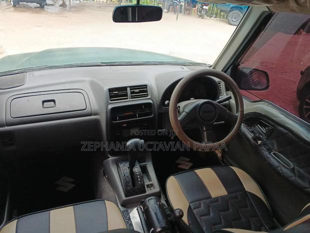 Suzuki Escudo 1998 Green