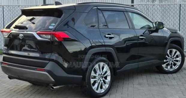Toyota RAV4 2020 Black