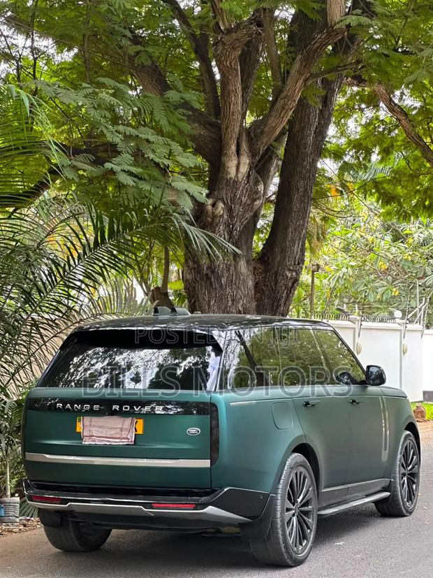 Land Rover Range Rover 2024 Green