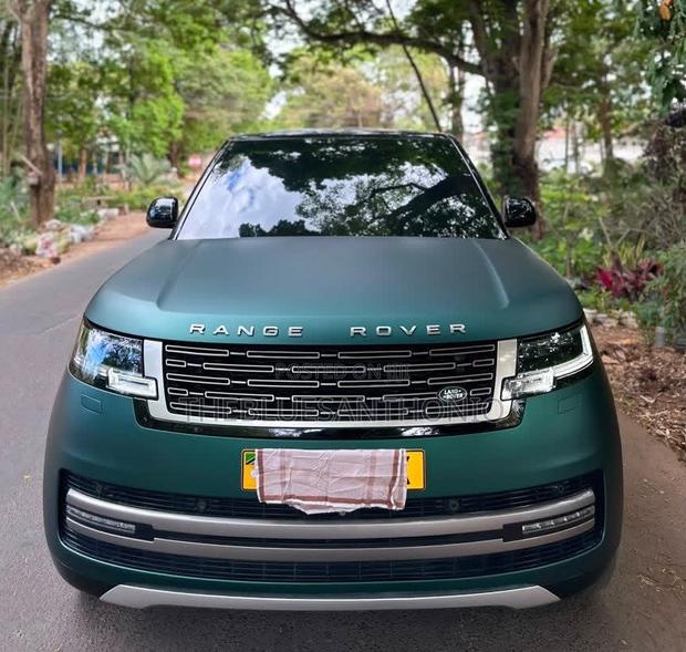 Land Rover Range Rover Vogue 2024 Green