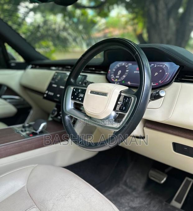 Land Rover Range Rover Vogue 2024 Green