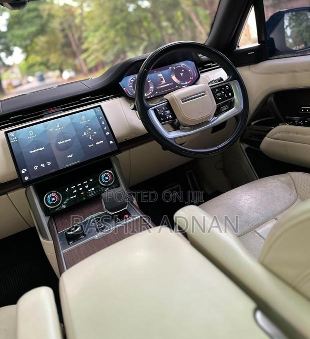 Land Rover Range Rover Vogue 2024 Green