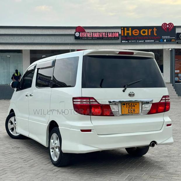 Toyota Alphard 2006 White
