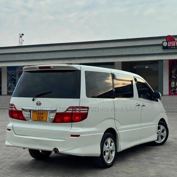 Toyota Alphard 2006 White