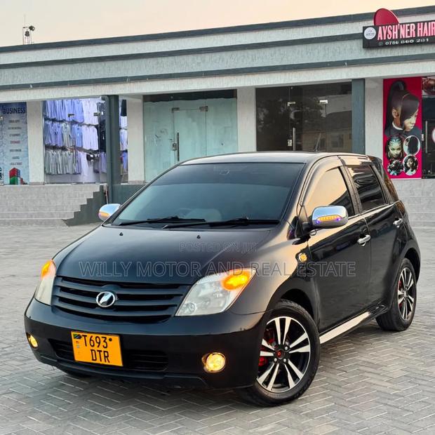 Toyota IST 2006 Black