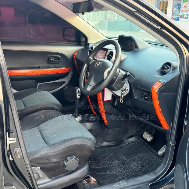 Toyota IST 2006 Black