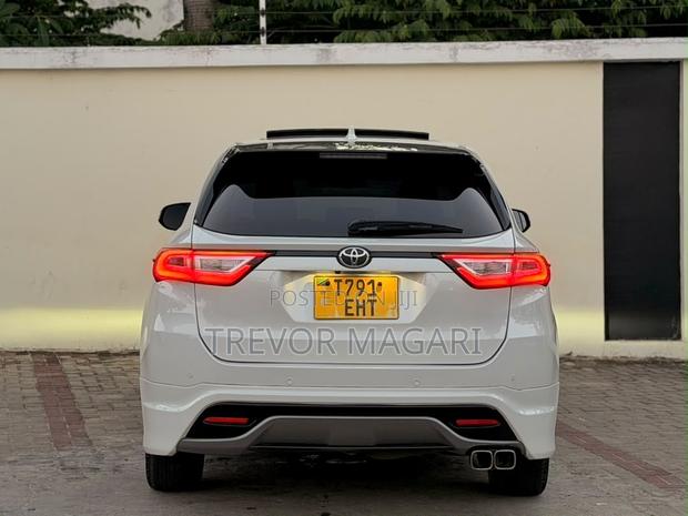 Toyota Harrier 2016 White