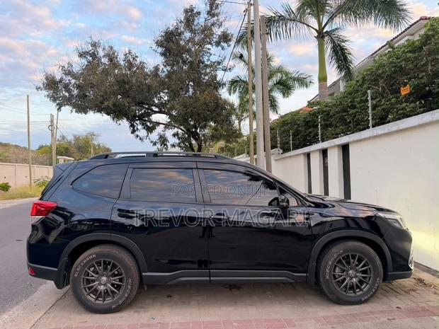 Subaru Forester 2018 Black
