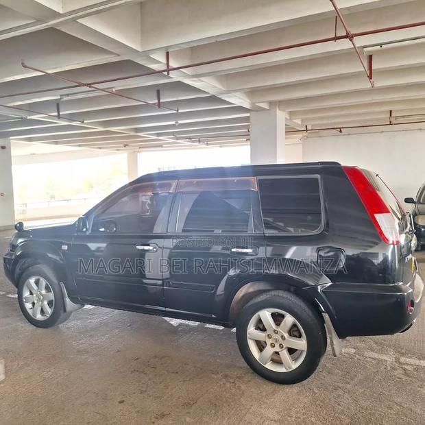 Nissan X-Trail 2005 Black