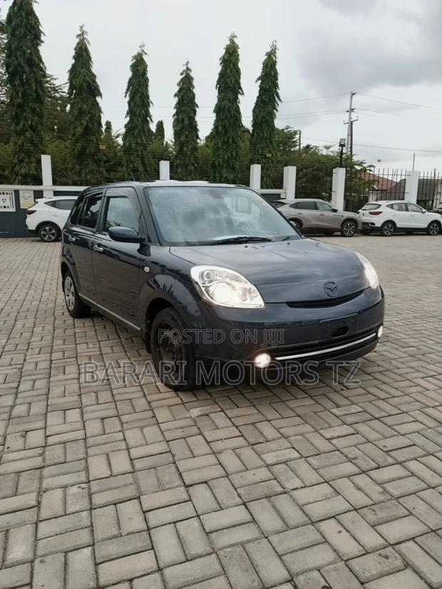 Mazda Verisa 2010 Gray