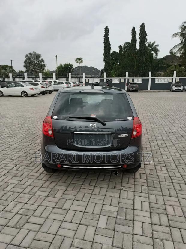 Mazda Verisa 2010 Gray