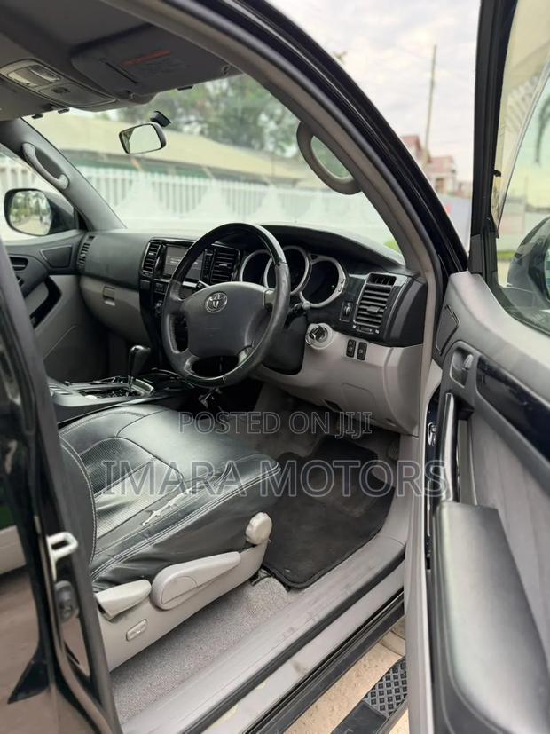 Toyota Hilux Surf 2006 Black