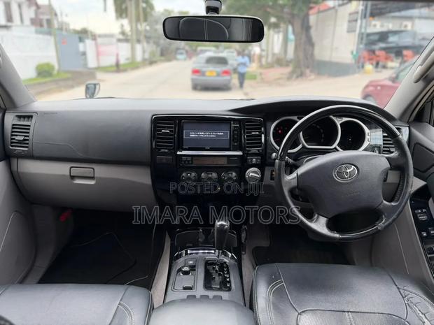 Toyota Hilux Surf 2006 Black
