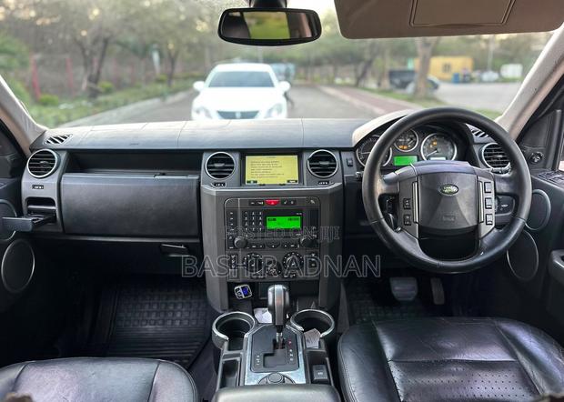 Land Rover Discovery 2010 Matt Black